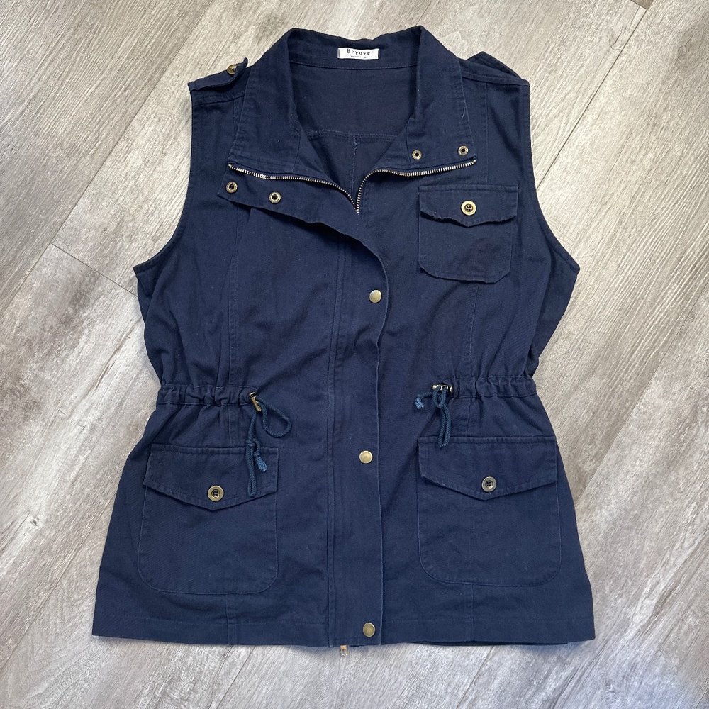 Cargo vest